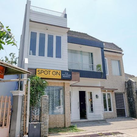 Spot On 1712 Griya Shanta Residence Malang Exterior photo