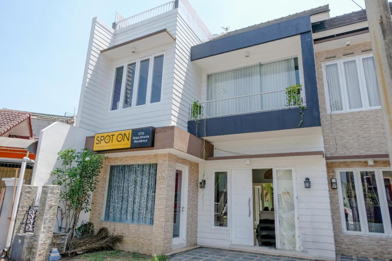 Spot On 1712 Griya Shanta Residence Malang Exterior photo